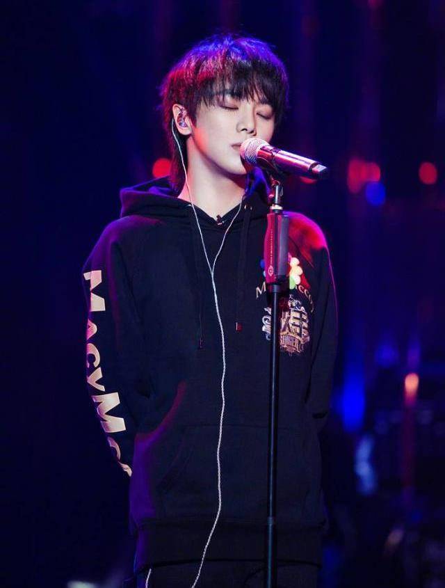 华晨宇在《歌手》中最经典的三首改编歌曲,坐实新生代扛鼎人之位_山海