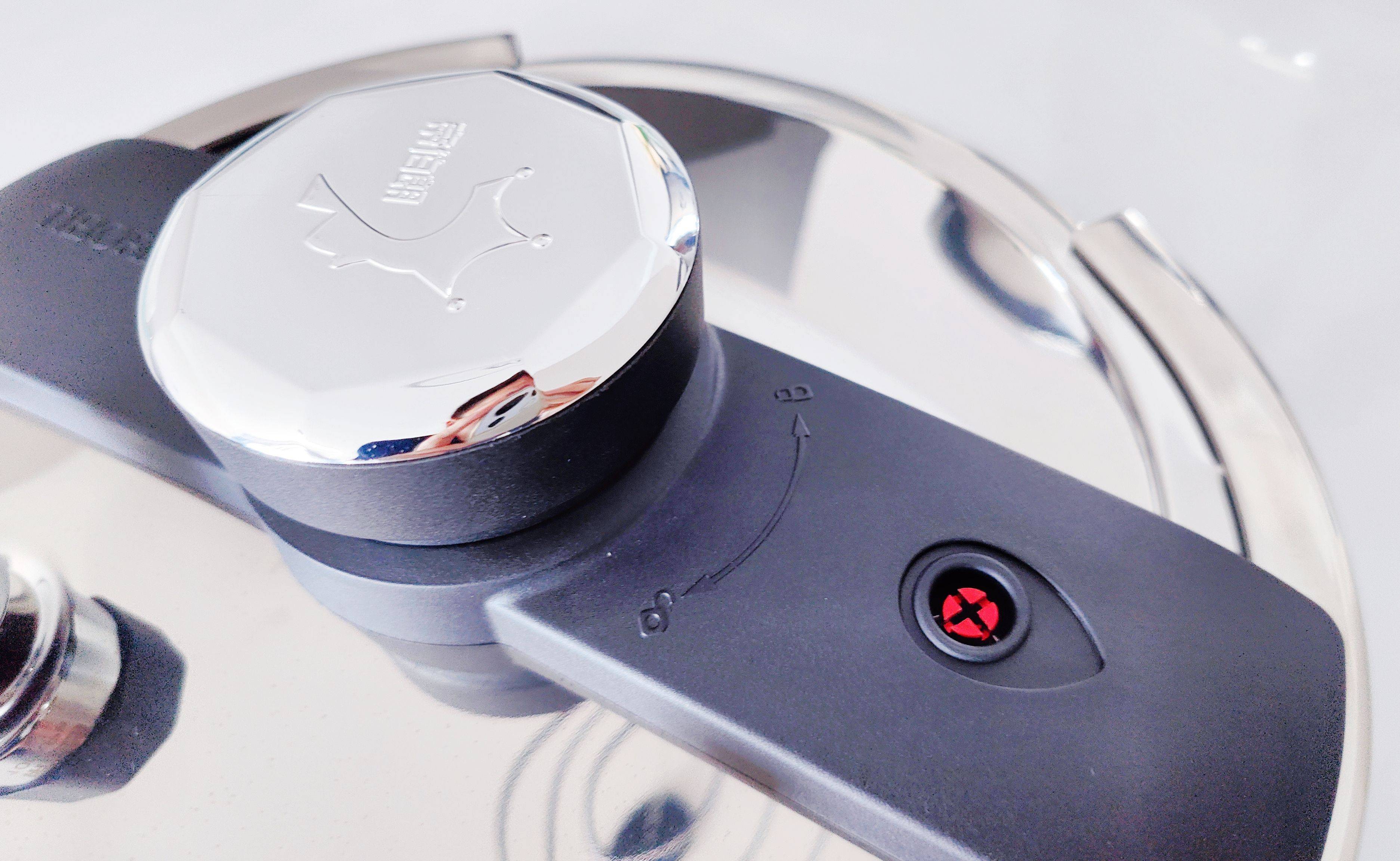 轻松做饭,帝伯朗花样系列-聚光智控压力锅