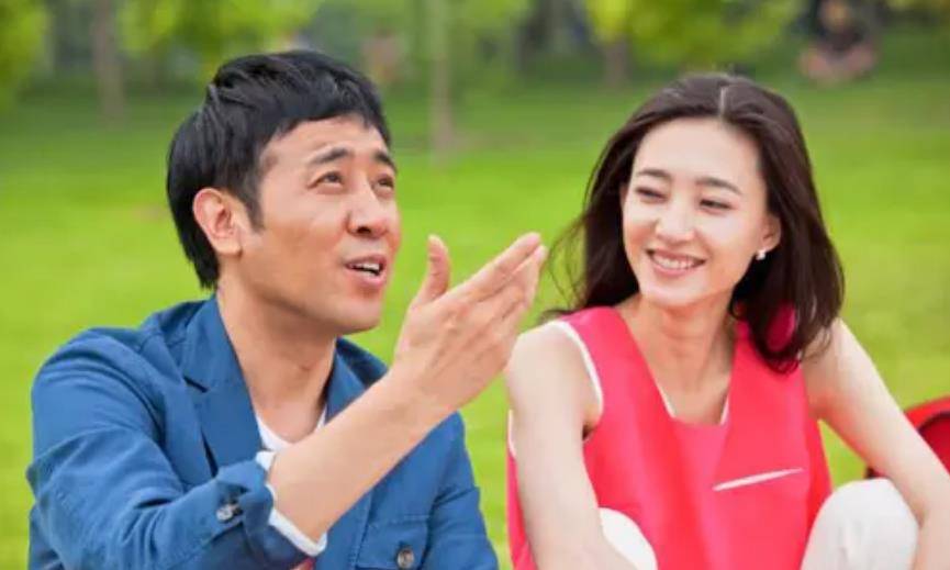 于和伟:和小14岁女星传绯闻,结发妻子也是演员,不是杨童舒_宋林静