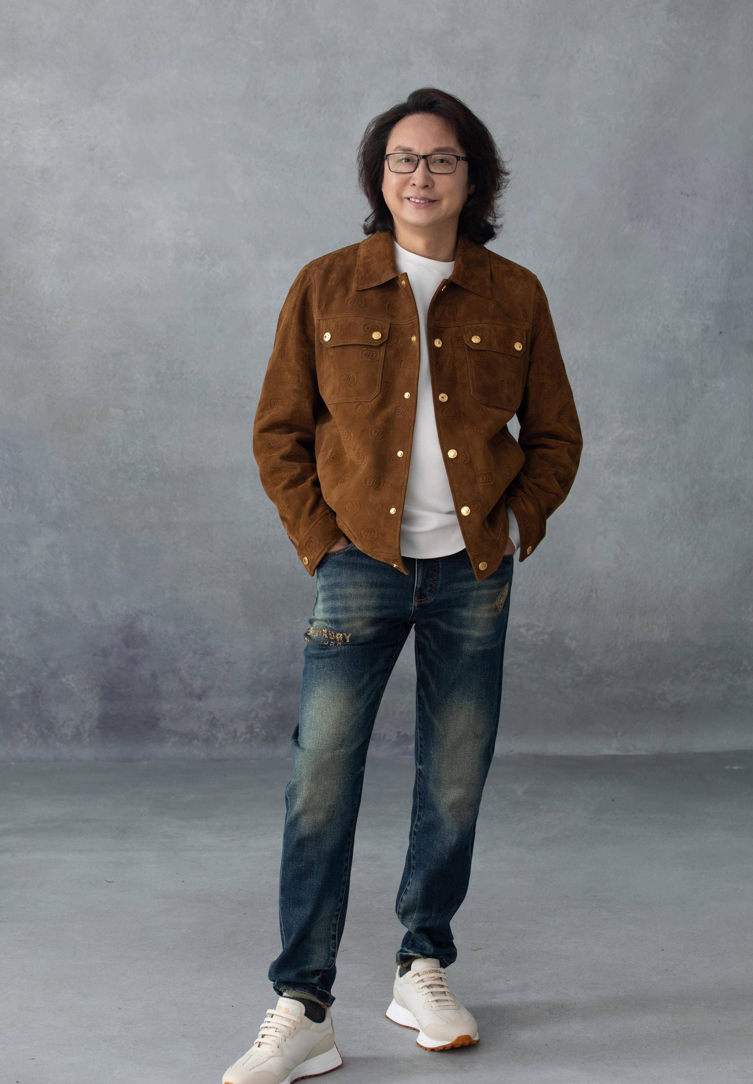 odu大使定制体验:歌手谢军,酷酷演绎odu产品秋冬新趋势!