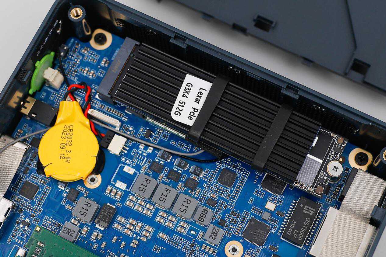 82万跑分,这款办公mini小主机有看头,极摩客m5评测_性能_接口_part