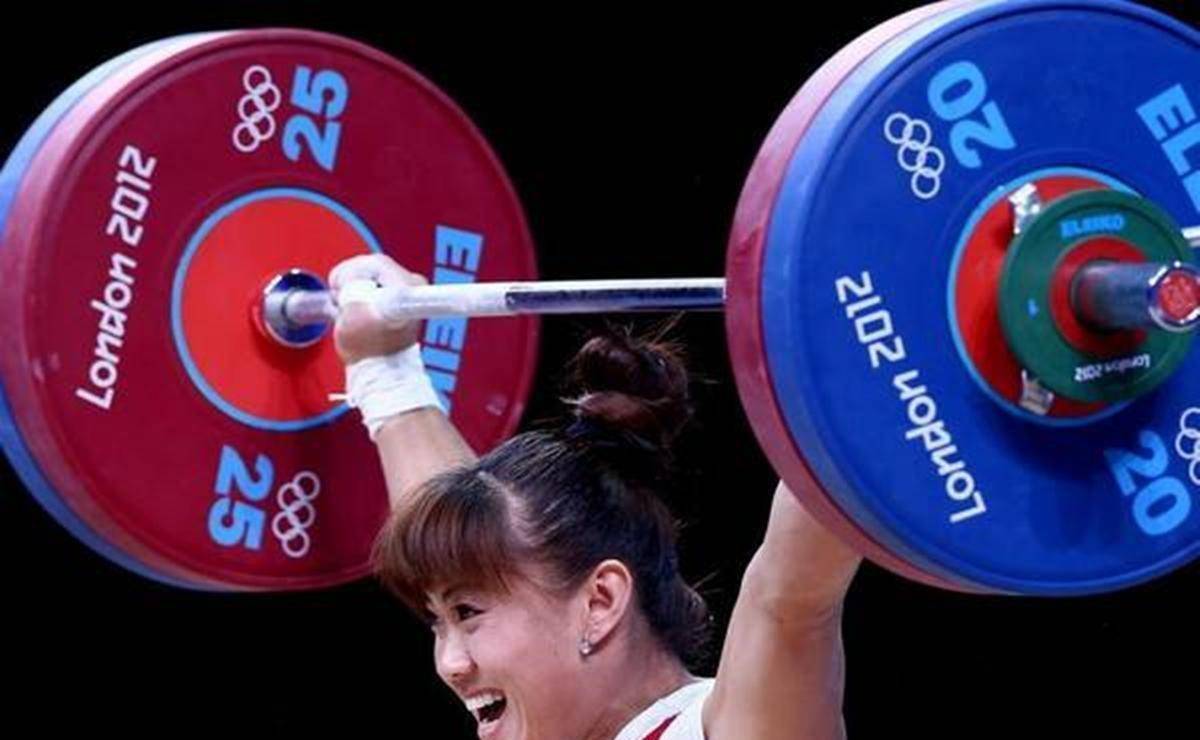 中国举重队最大叛徒,奥运夺冠破纪录否认是中国人,如今报应来了_姚莉