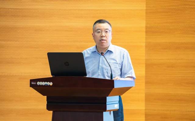 编辑:刘云编导:王雪摄像:林东民 马席摄影:田东平08 南京魅力校园本