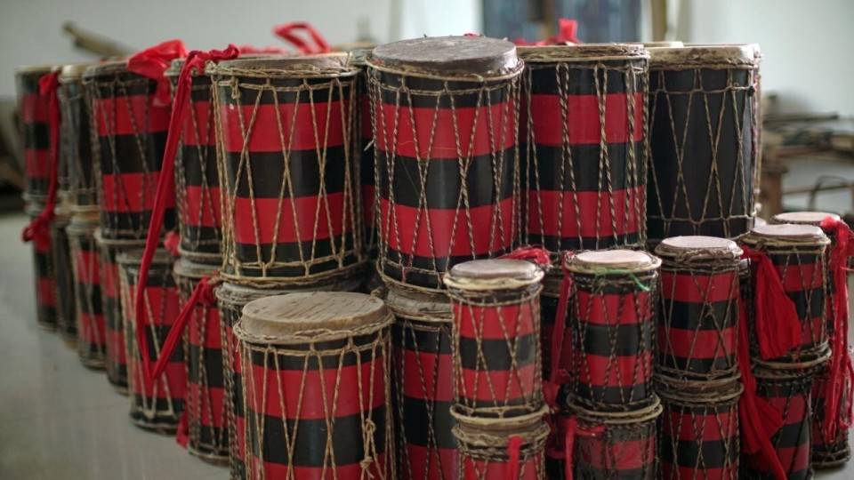 鼓棒敲响,帕洁飞舞——云南非遗:布朗族蜂桶鼓舞 | 美丽云南第三季