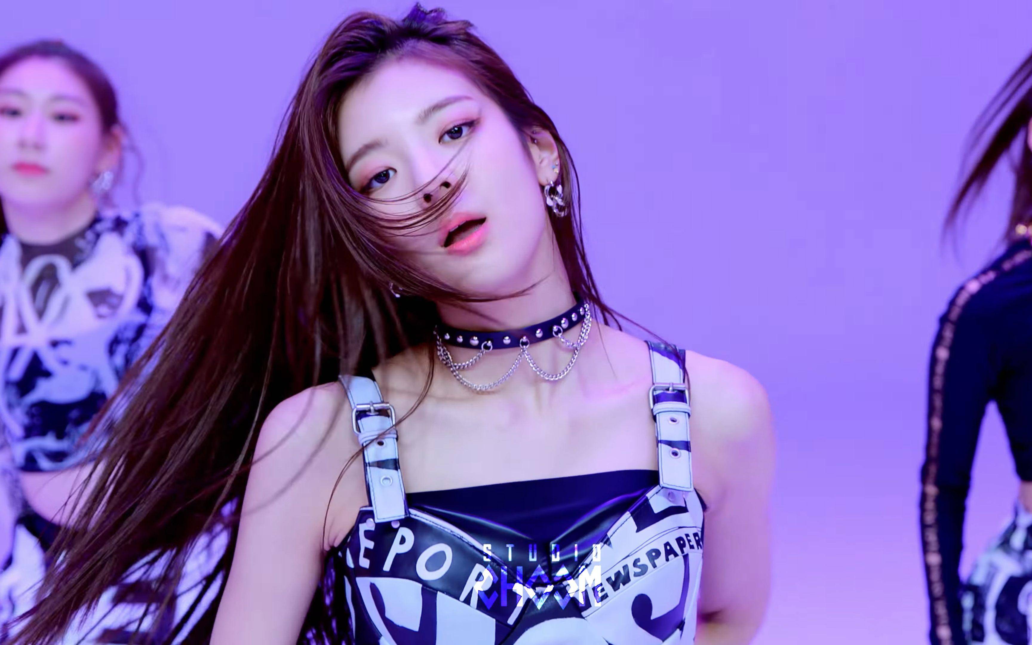 从《人气歌谣》三冠王到现在itzy的音乐之旅如今为何销声匿迹_财阀