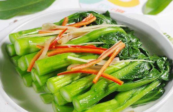 广东美食盐水菜心,清爽可口,老少咸宜_口感_传统_菜品