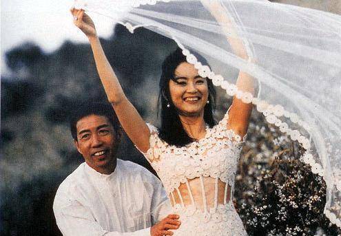 林青霞:与邓丽君l泳送大佬私照,嫁老实人分房10年_秦汉_张叔平_秦祥林