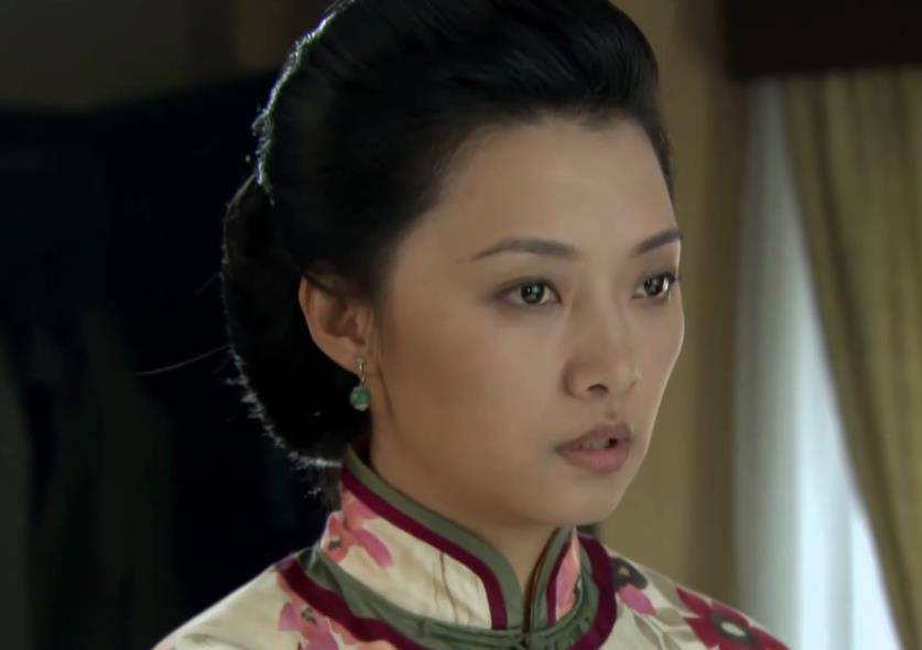 《闯关东》也捧不红的四个女演员,长相平平,没事业