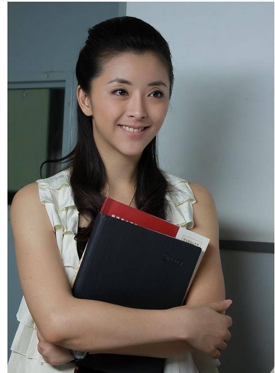 《闯关东》也捧不红的四个女演员,长相平平,没事业心,各有苦衷_梁琳琳