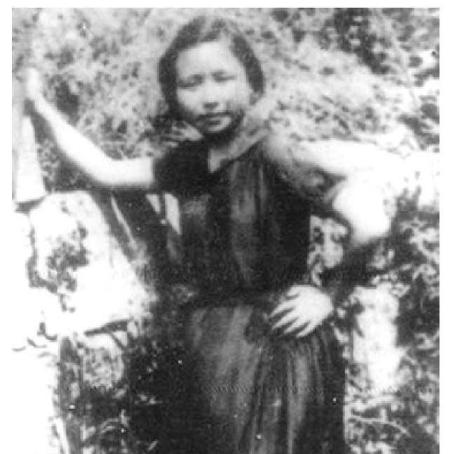江姐牺牲时,独子彭云仅一岁,后成高校教授,长孙彭壮壮回国发展_咏梧