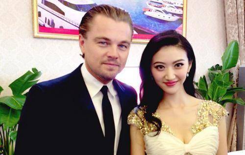 认成龙做干爹的景甜,曝整容经历,自称:我咋把自己给整残了呢?