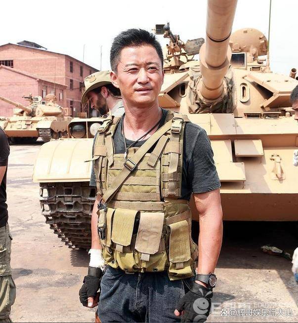 金鸡奖举行中吴京叫上陈道明走了,网友曝光真相纷纷指责吴京_明星