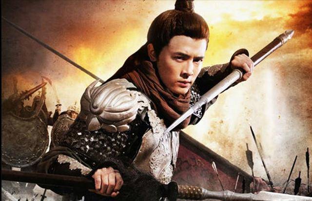 杨七郎是七郎八虎中最厉害的一个,手中一杆丈八蛇矛大枪,枪法勇狠,几