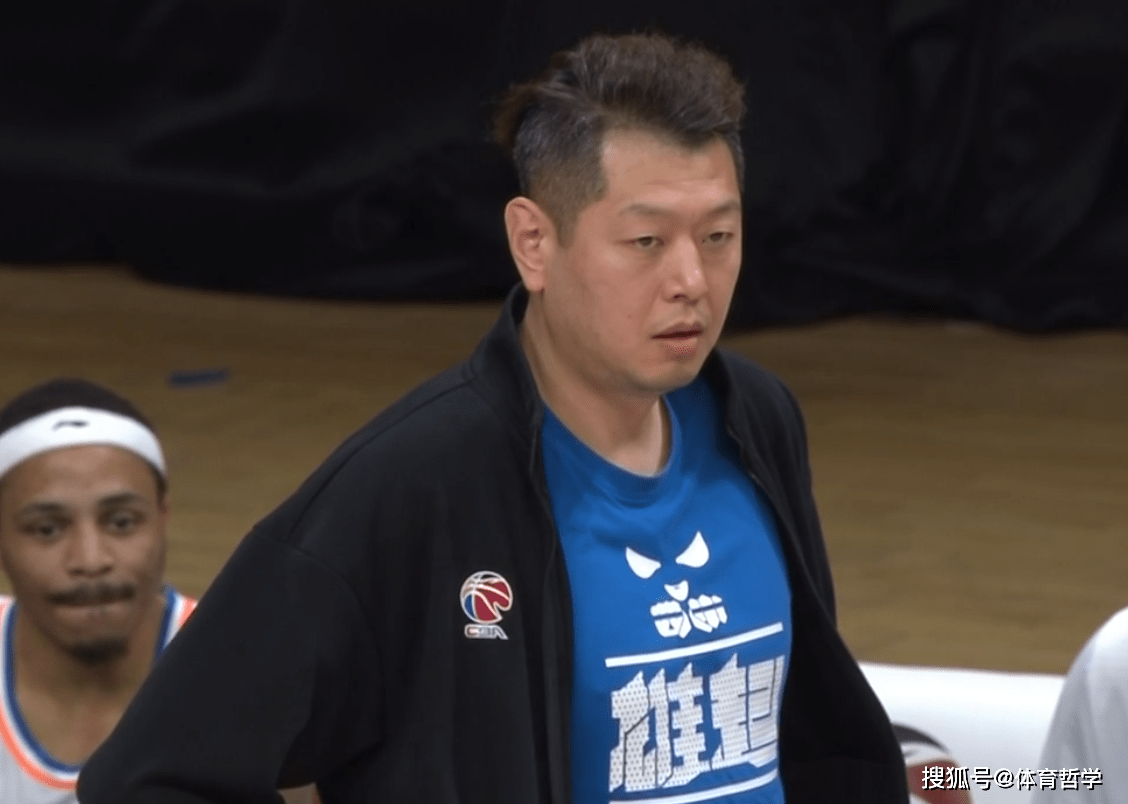 为6连败"背锅",66岁老帅出山_四川队_莫科_张德贵