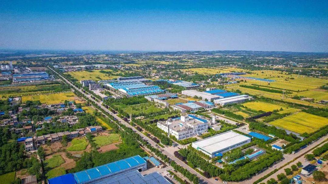 小城镇建设激发城乡融合发展活力_代王街道_乡村_村民