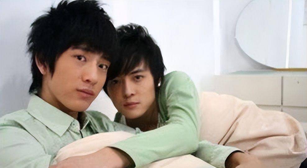 华谊老板王中磊,内娱扛把子何炅,都曾是井柏然的"绯闻男友".