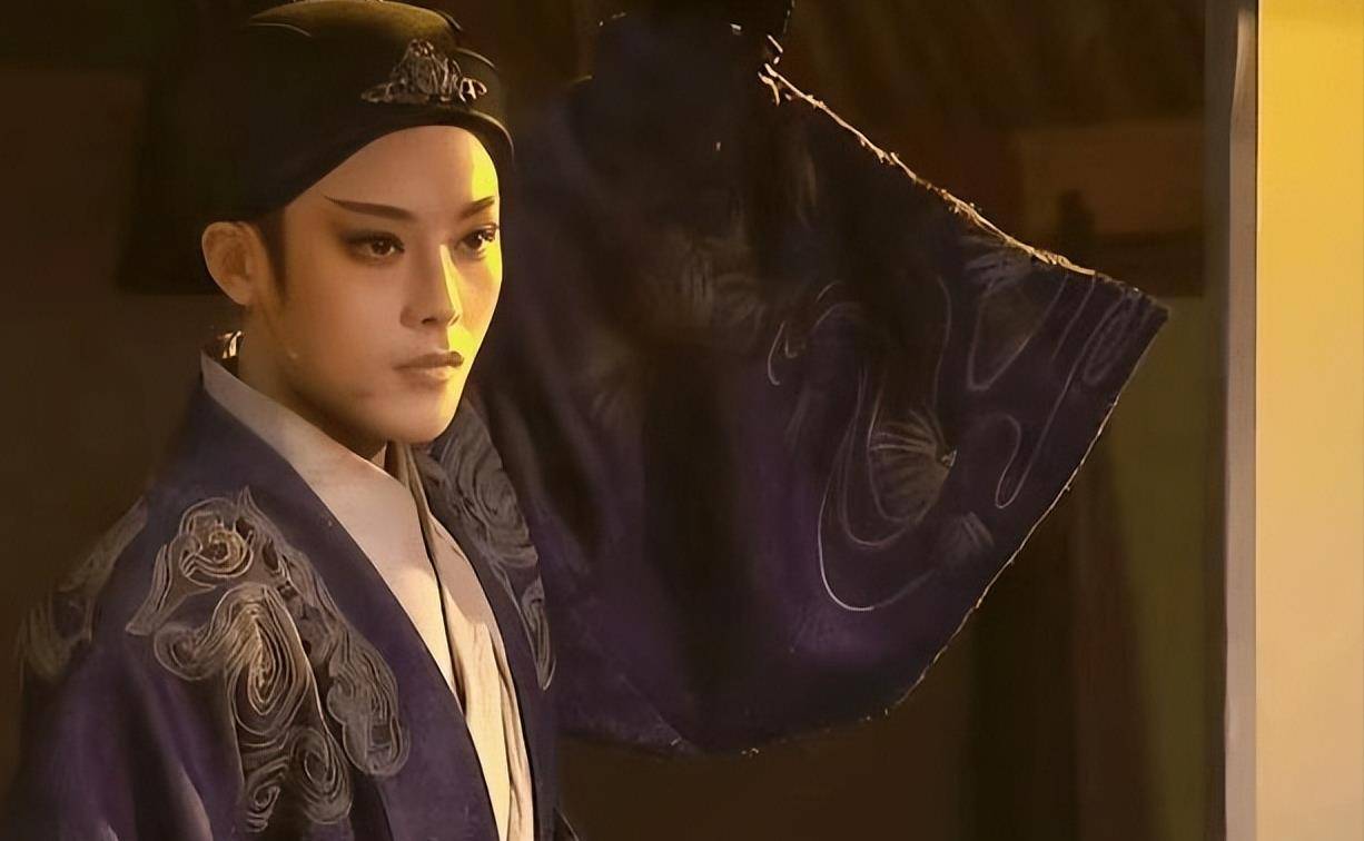 "玉面郎君"陈丽君,她意外爆火,让内娱彻底成笑话_表演_越剧_角色