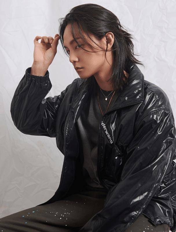 人到中年大变样?尹正瘦出"玻尿酸脸"认不出,还以为是国外人_形象_漂亮