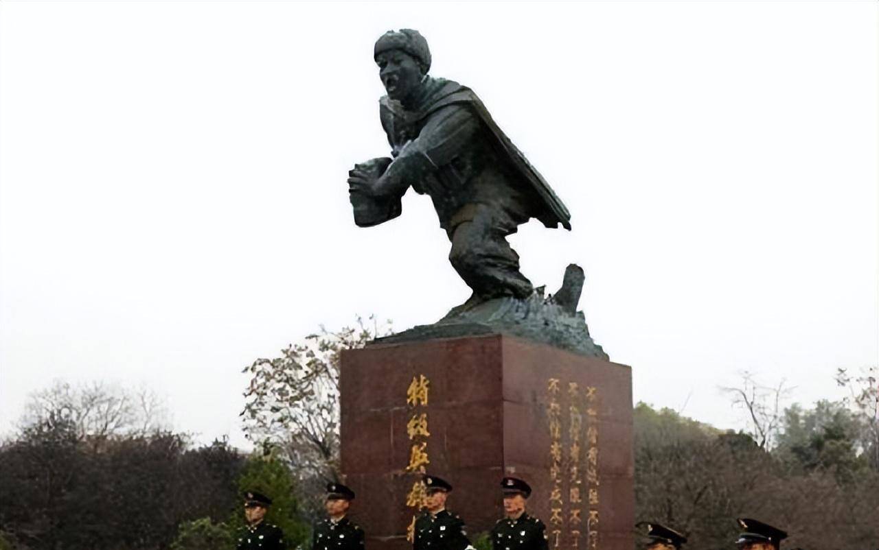 "特级英雄"杨根思:28岁血染长津湖,1人与40多名美