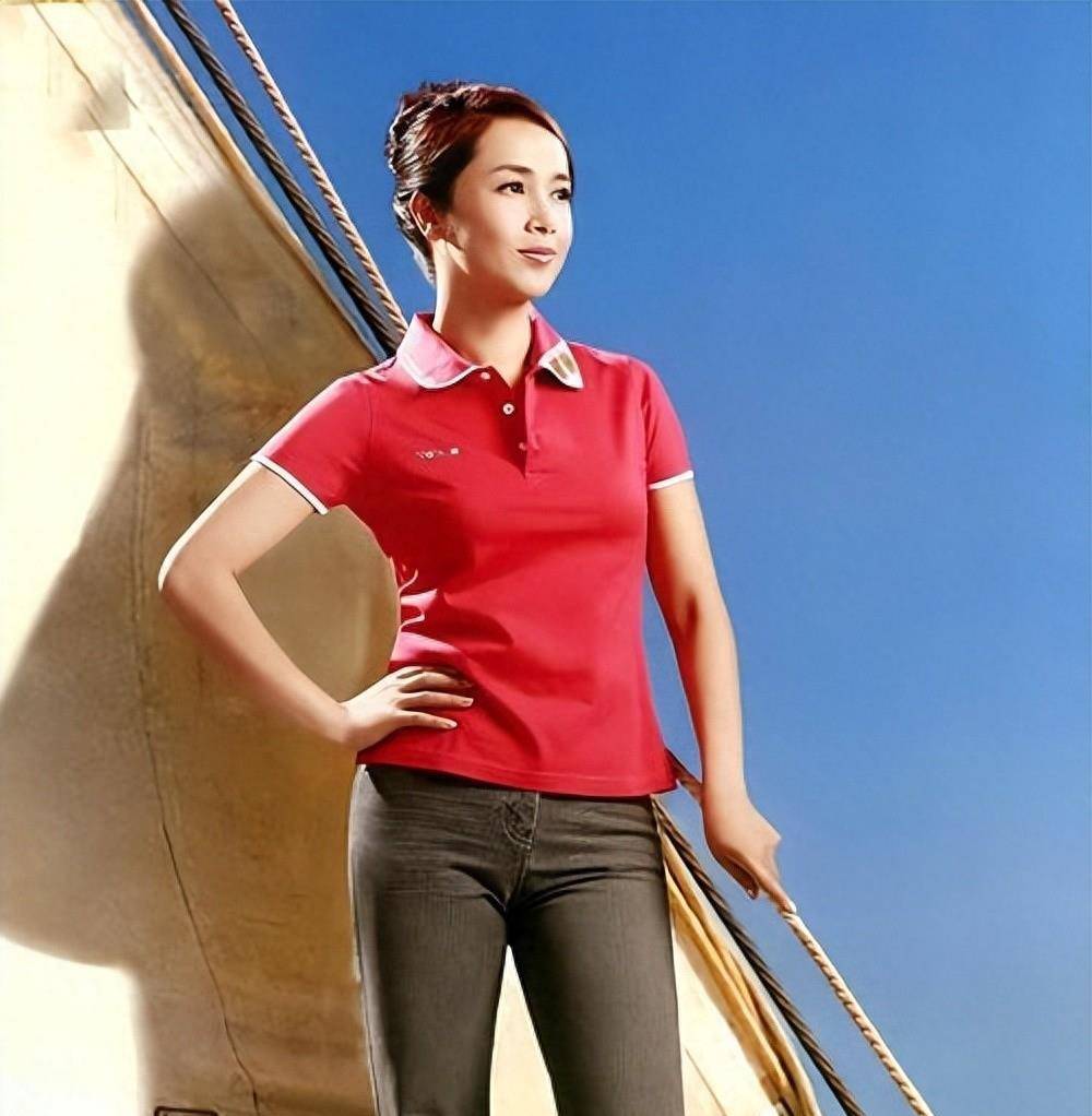 回顾:已经56岁的蒋雯丽,依然青春气息十足,如今时尚犹存_蒋丽雯