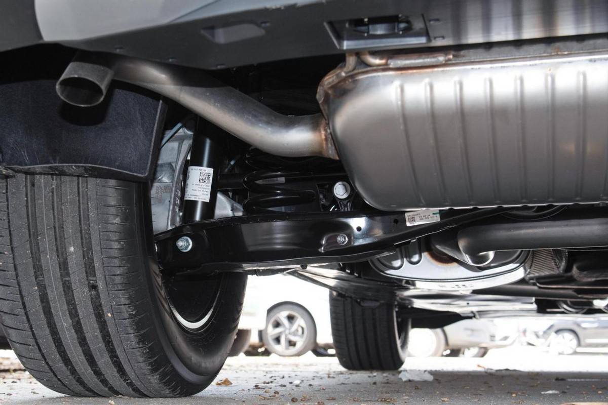 (途昂)(揽境)24款途昂的底盘调校得很不错,2.