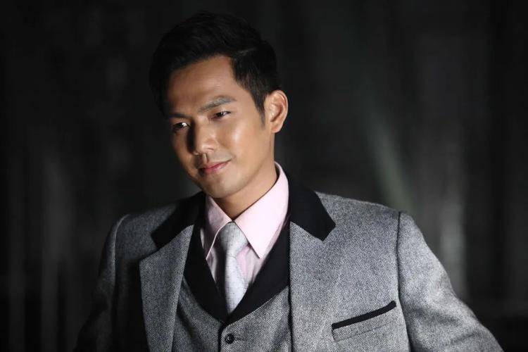 47岁钟汉良演技不俗,剧外照片却令人感慨,他的真实状态如何?