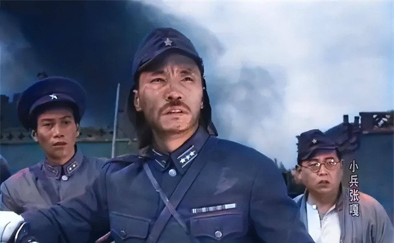 在1963年的《小兵张嘎》里,他饰演了一个叫"龟田"的日军小队长,由于它