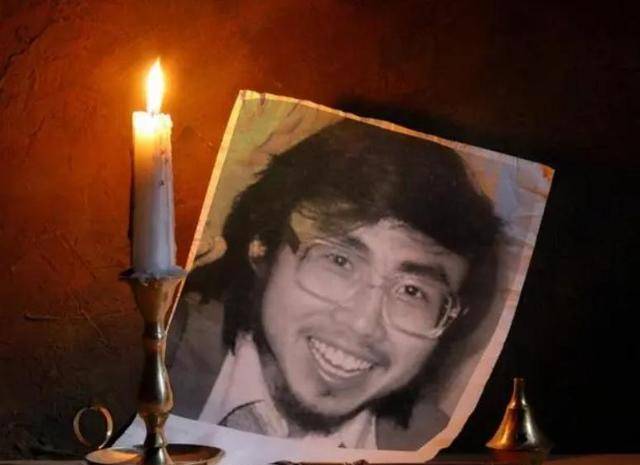 15岁上北大的天才少年,却在25岁卧轨自杀,一件事昭示了海子死因_王