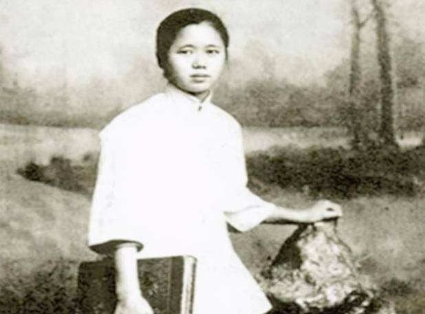 王桂荃养育9位国家栋梁,一生无名无分,晚年住在草棚_梁启超_李蕙仙