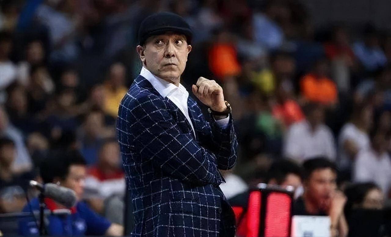 宁波主帅阿的江,妻子年过50仍气质十足,女儿阿迪娜,太美了_篮球_八一