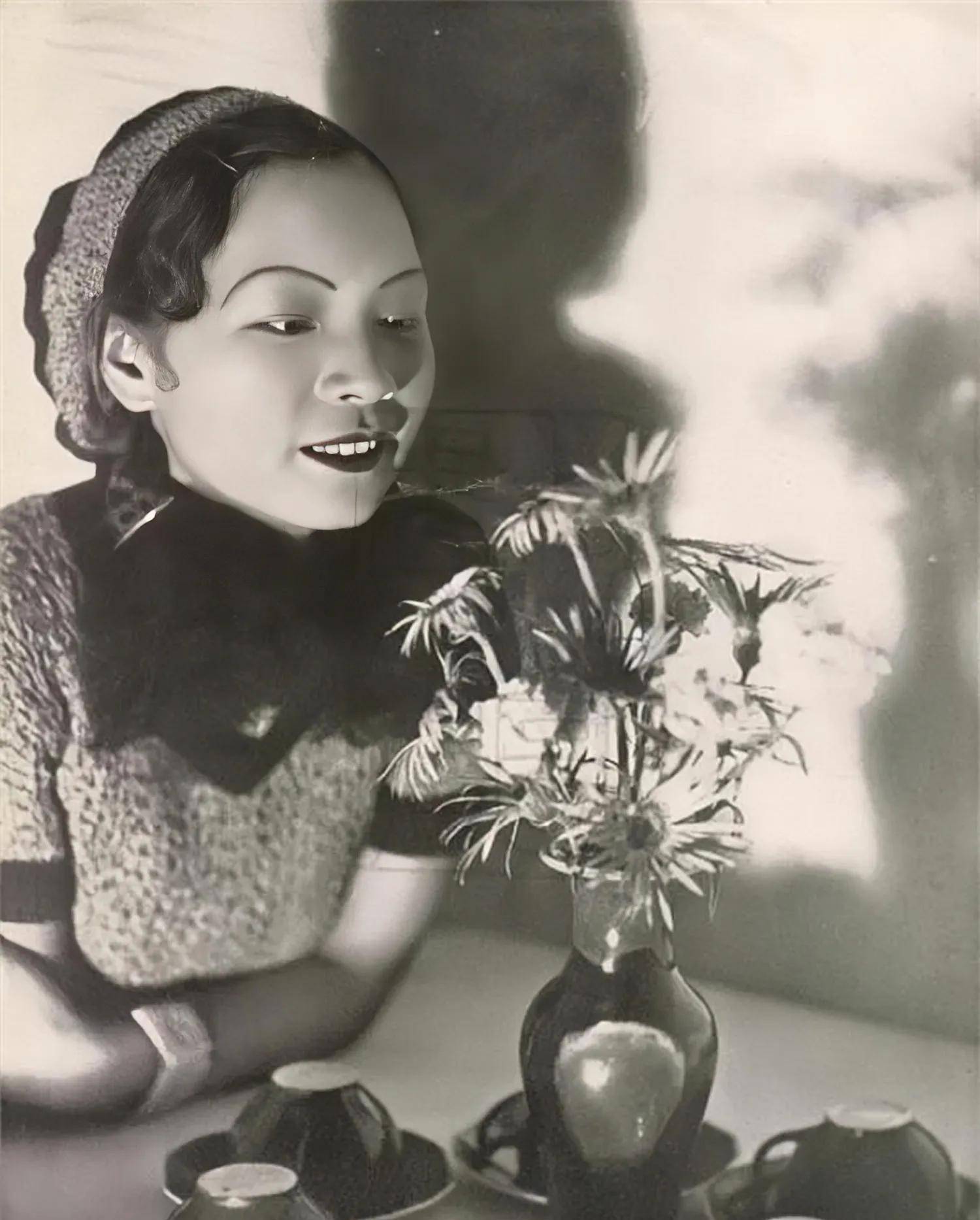 王人美:民国女星,一婚嫁电影皇帝,二婚嫁著名画家,自叹不幸_金焰_公司