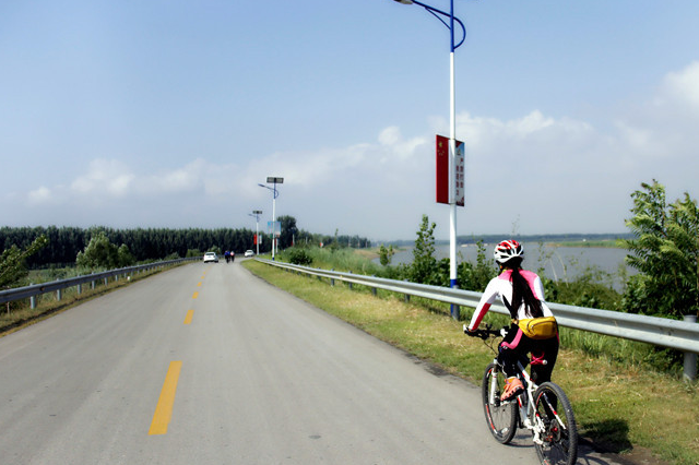 山东:平阴县骑行运动协会22名会员周末畅游老湖镇_天气_东平湖_到达