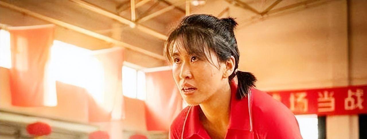 白浪小时候就有过参加比赛或接受采访的经历.他也多次出现