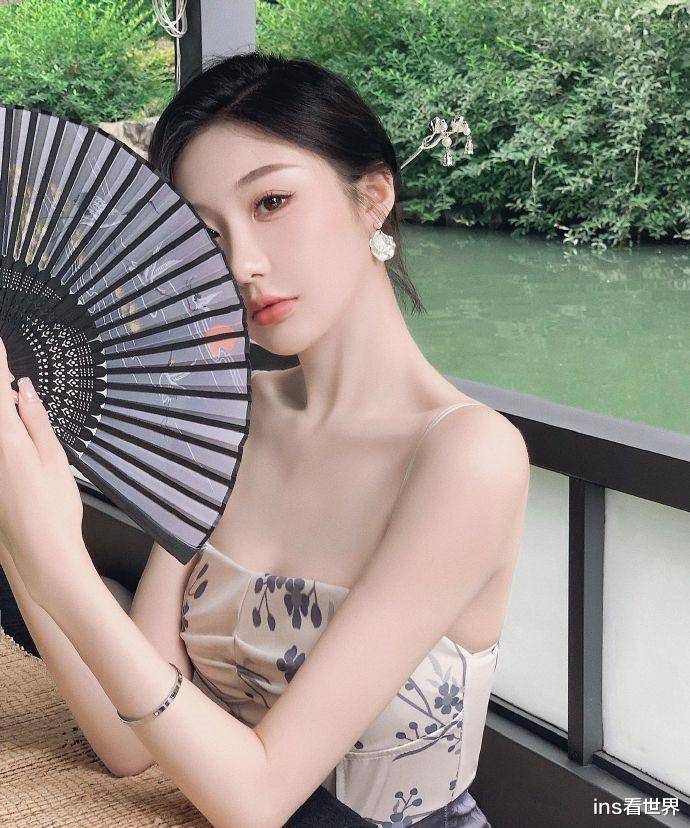 女生颜值不一定要高,但是气质一定要优雅端庄_姐姐_显得_基础
