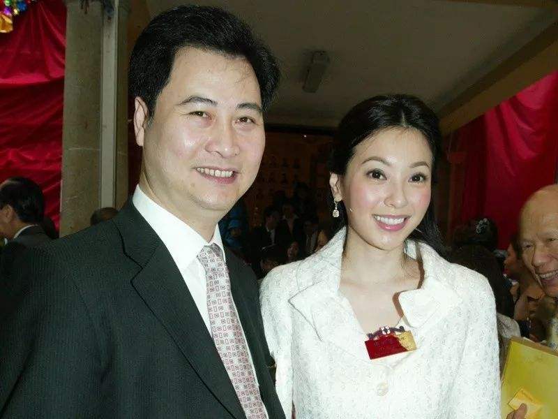 最美郭芙傅明宪:搭档古天乐一剧成名,现整成网红脸令人惋惜_叶剑波
