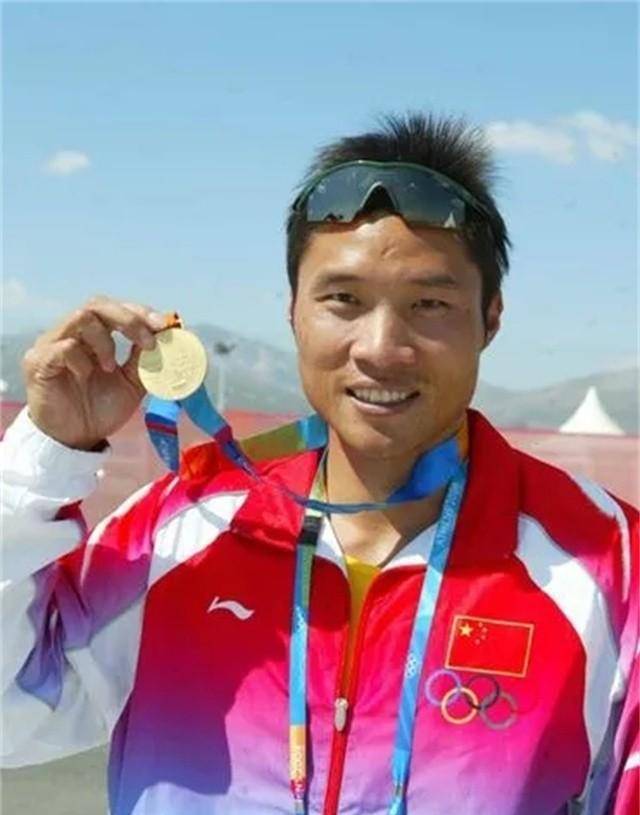 官至副厅级,妻子曾哭诉半年不回家_孟关良_游泳_皮划艇