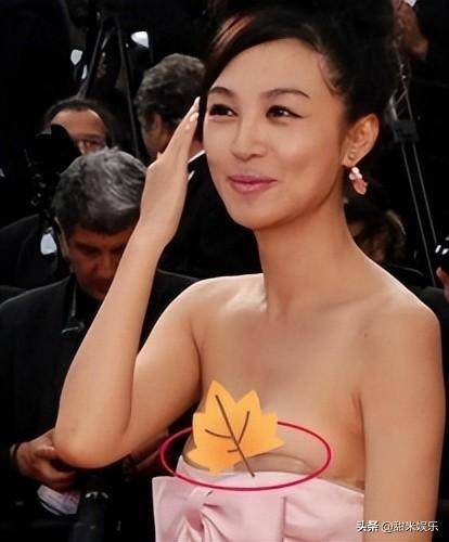 女星红毯突发意外:刘涛肩带崩裂孙菲菲裙子滑落,赵露思难掩身材贴