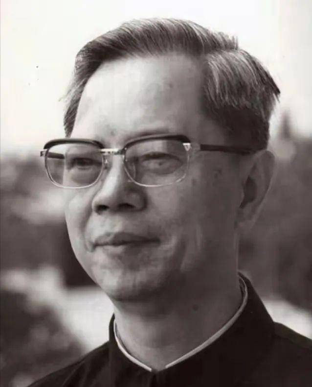 副总理方毅,坚持实事求是,正确看待两个凡是,推动高考制度恢复_工作