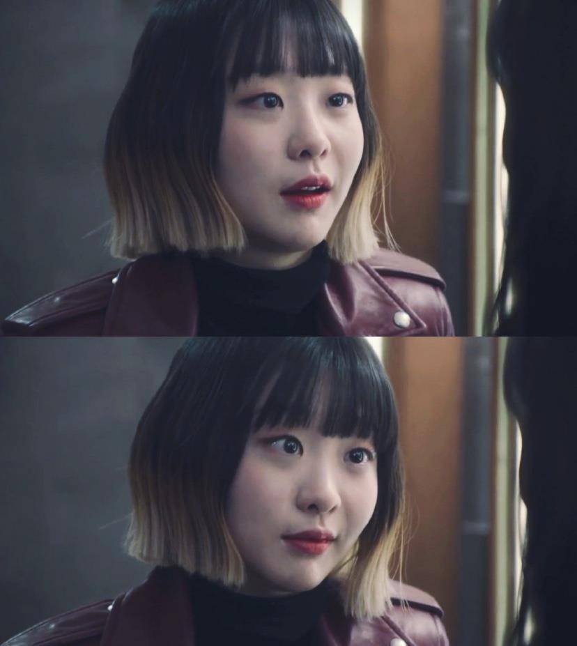 《梨泰院》彪悍女主原来也温柔!羊毛卷刘海,花瓣衬衫超少女心!