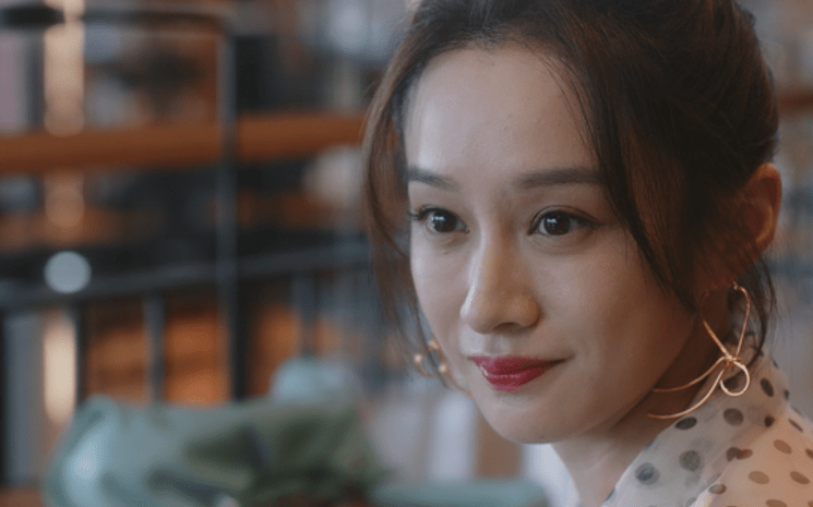 这就是张艺谋,坚决不用整容脸的原因吧?_皮肤_脸蛋_时候