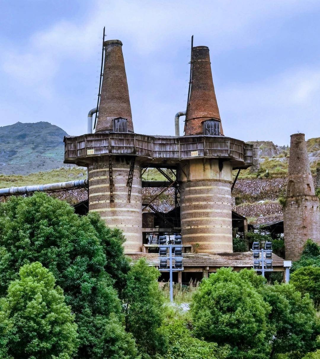 温州苍南矾山滨水栈道:融合自然与人文的美丽景观_矾山镇_苍南县_鹤山