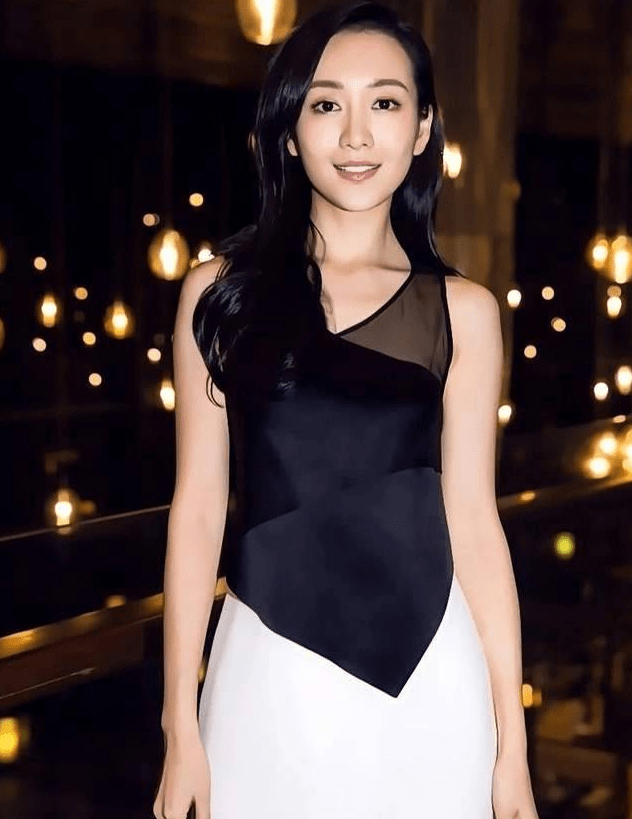 40岁的王鸥,性感霸气,女人味十足!_安吉尔_演技_中国