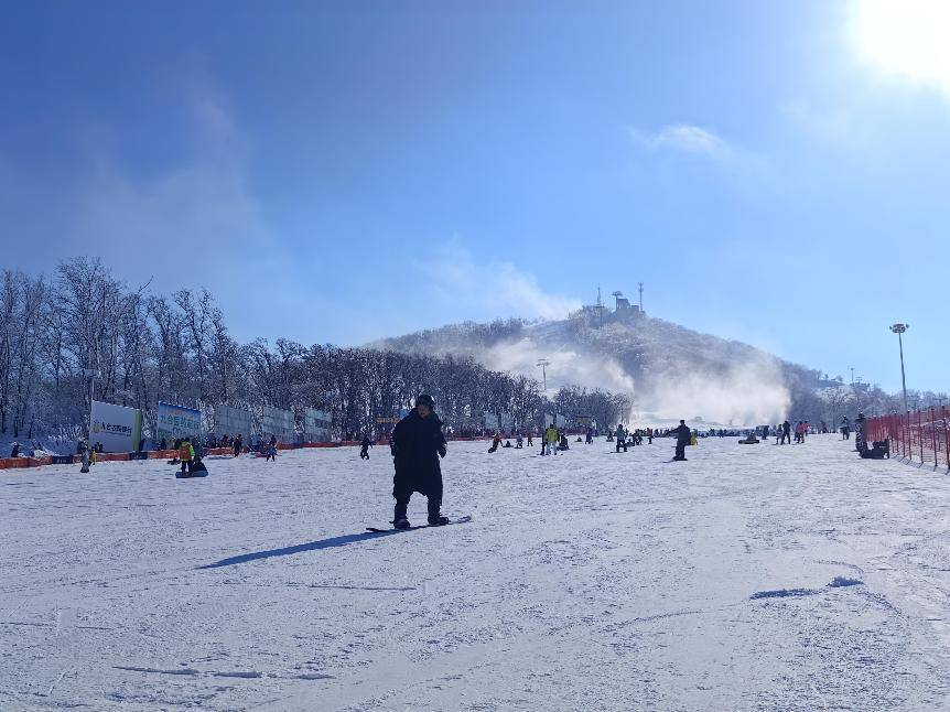 九台区庙香山温泉滑雪度假区正式"开板"!_冰雪_活动_雪场