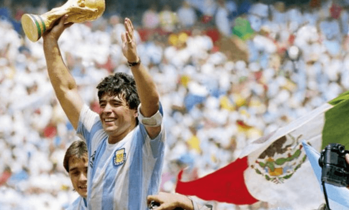 为什么梅西能获得球王,而大罗,小罗都没获得这个称号?_球员_球星_球迷