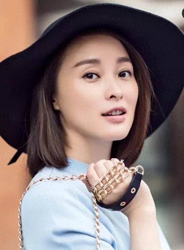 从花瓣女孩到知性女王,吴越发型大升级,惊艳全场!_女性_中年_脸型