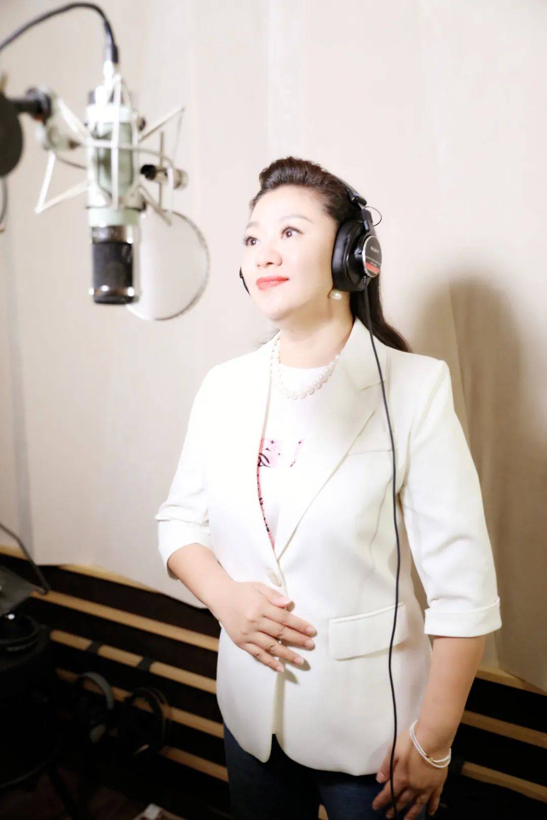 歌唱家王丽达简介图片