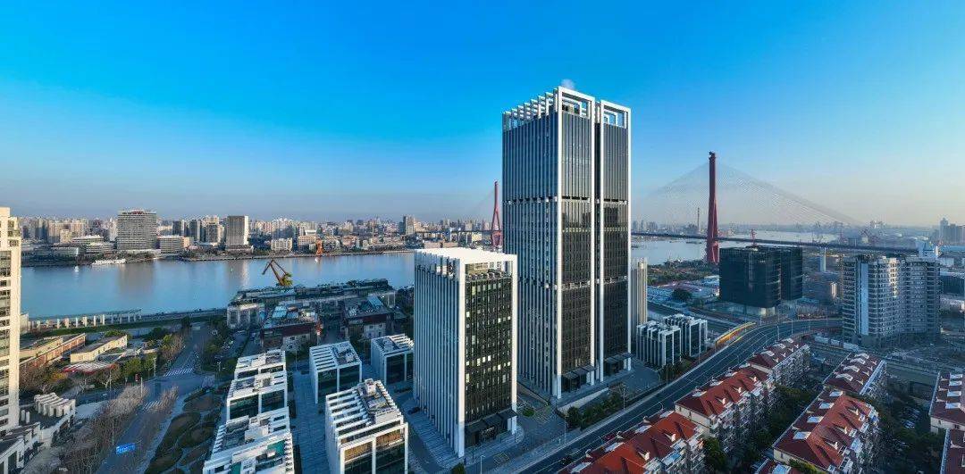 上海浦东陆家嘴滨江中心:浦东新区新兴地标-金融,文化一体化中心区域!