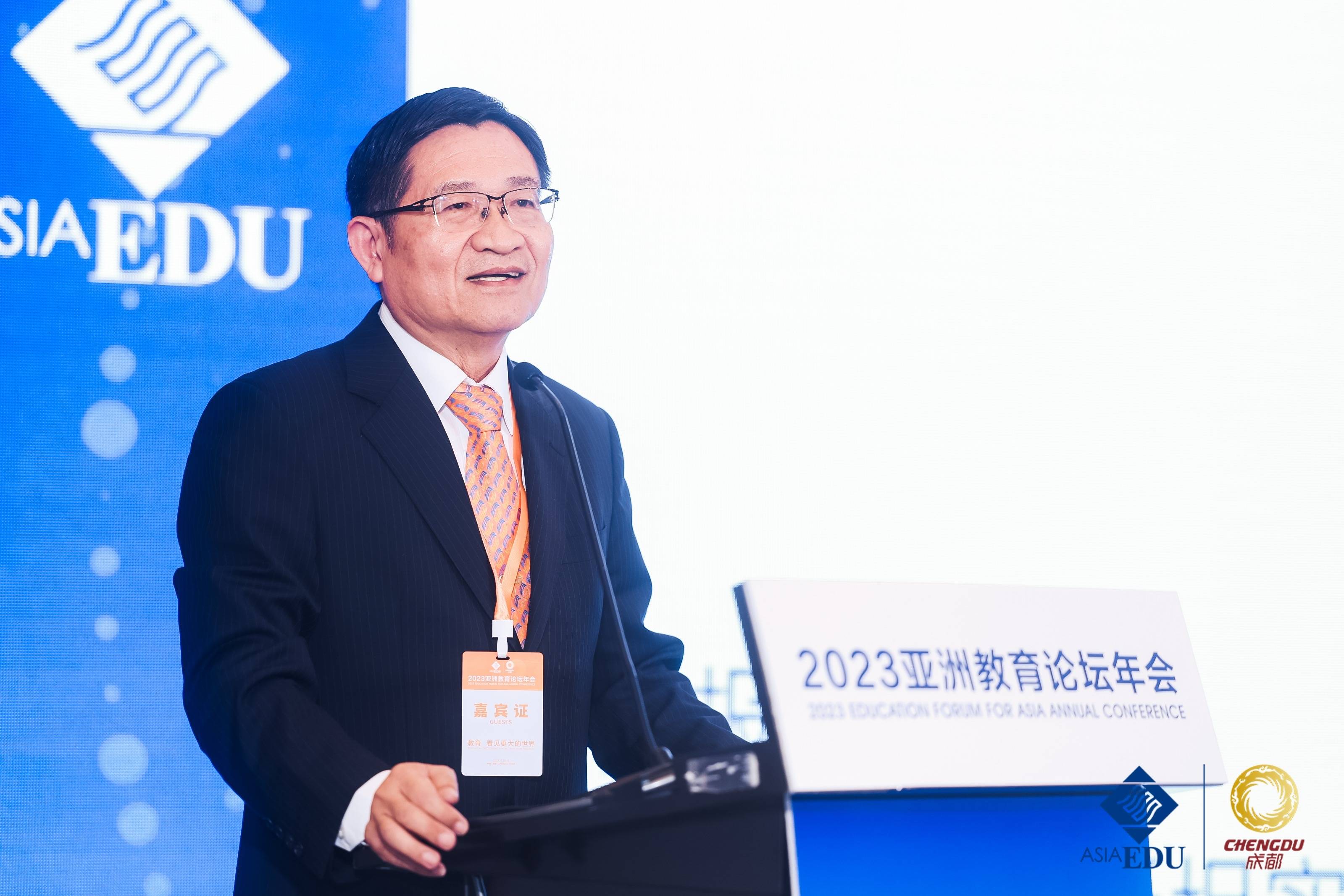 重庆巴南育才实验中学校长唐玉梅,重庆市合川大石中学高级教师,重庆市