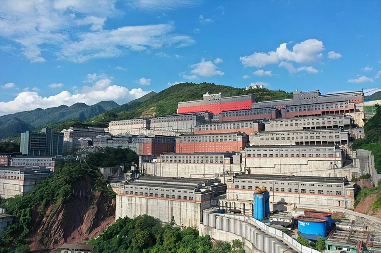 贵州祥康酒业(集团)有限公司—— 茅台镇的布达拉宫,十年磨一剑_品质