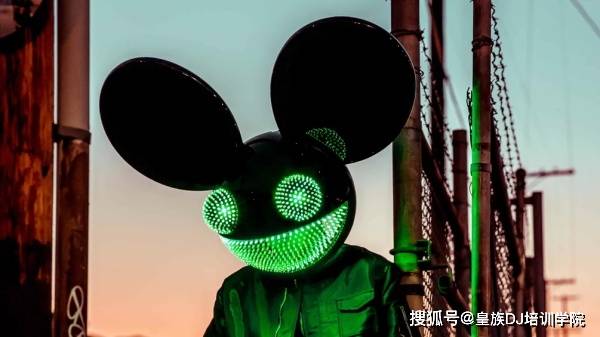 66mike williams67burak yeter68julian jordan69ummet ozcan70cat